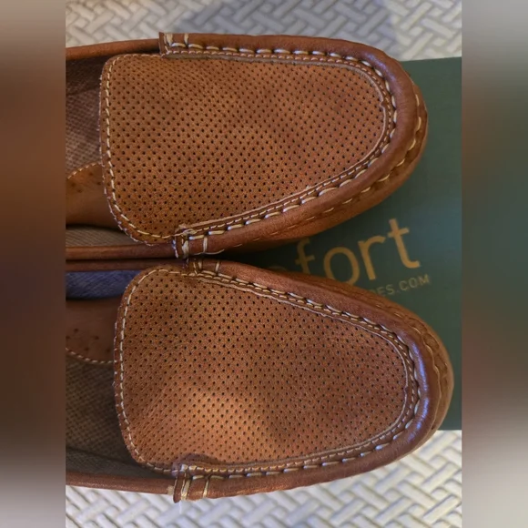 NEW b.o.c. Women's Brown Loafers Size 6 - Picture 5 of 11